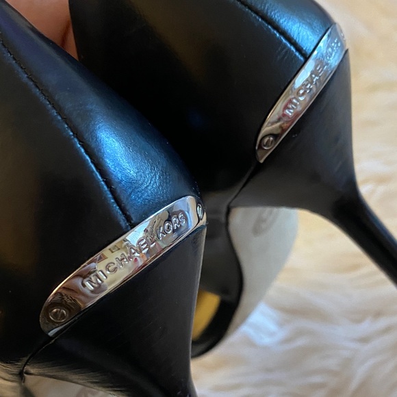 Michael Michael KORS Elegant Black Women's Heels - Picture 8 of 12